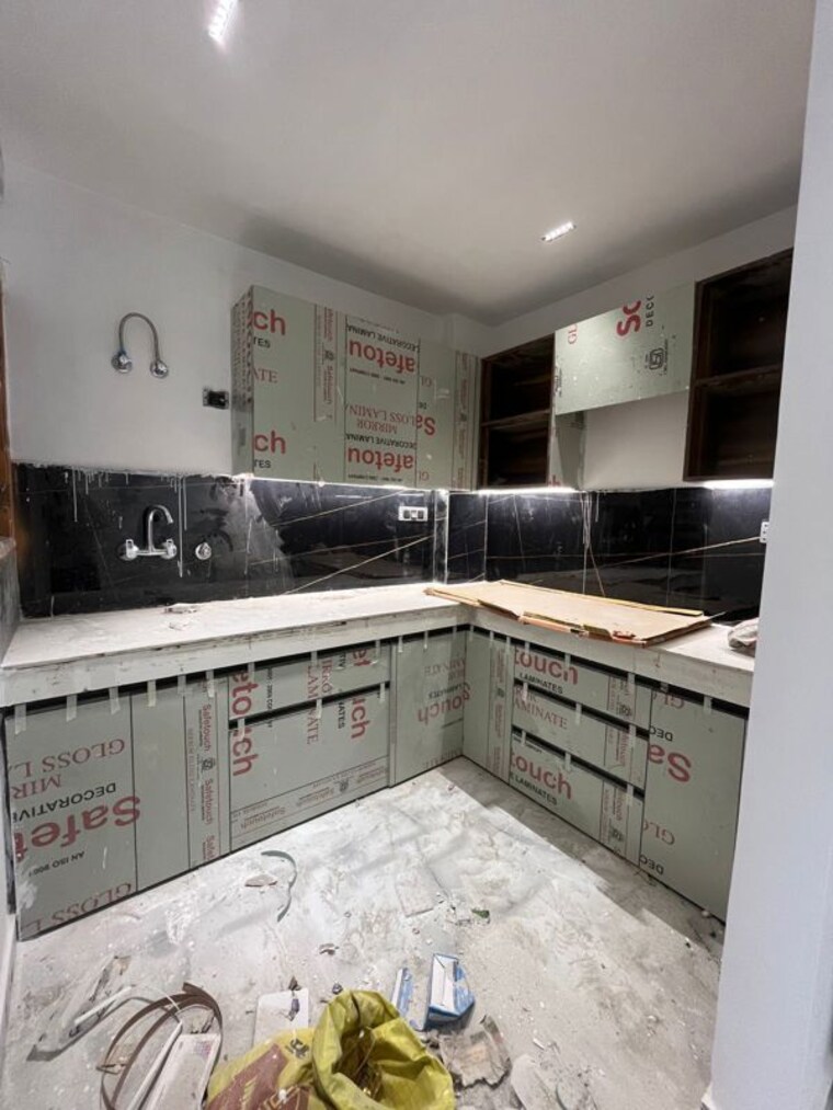 Kitchen, chattarpur 2 Bedroom 85 Sq.Yd. Apartment In Chattarpur Delhi 10284102