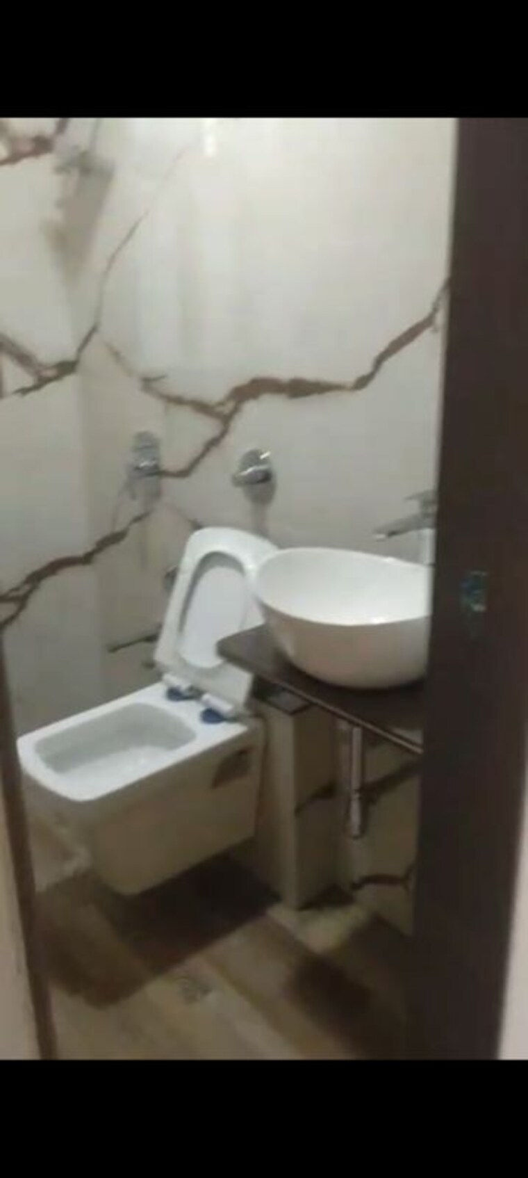 Bathroom, kurla 1 Bedroom 400 Sq.Ft. Apartment In Kurla Mumbai 10284118