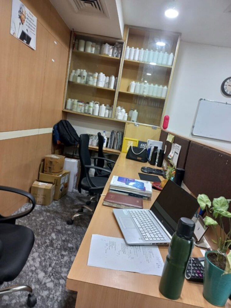 Team Area, spaze-edge-tower Commercial Office Space 970 Sq.Ft. In Sector 47 Gurgaon 10284124