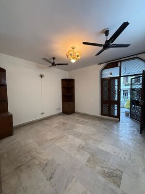 Room in 2 BHK Builder Floor at Kalkaji – for Rent