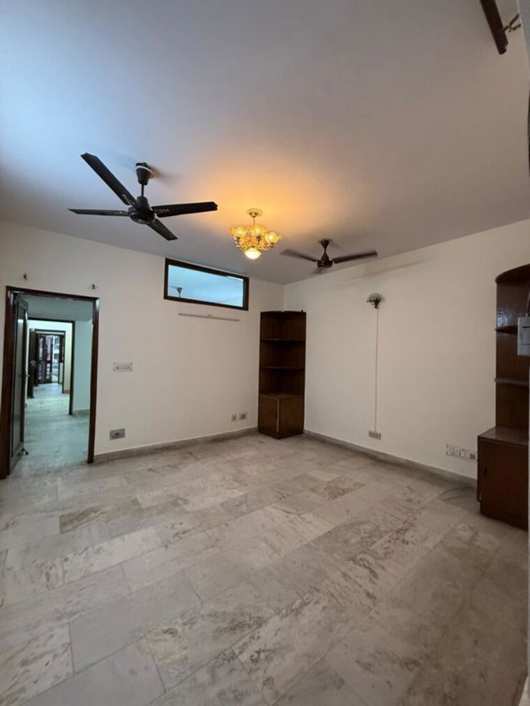 Room, kalkaji 2 Bedroom 900 Sq.Ft. Builder Floor In Kalkaji Delhi 10284135