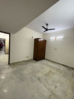 Room in 2 BHK Builder Floor at Kalkaji – for Rent