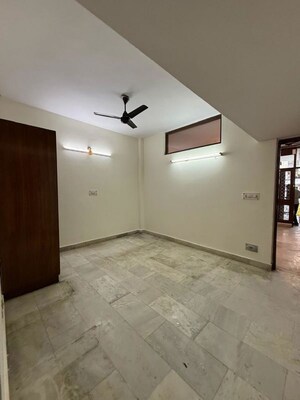 Room in 2 BHK Builder Floor at Kalkaji – for Rent