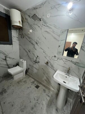 Bathroom in 1 BHK Apartment at Chattarpur – for Rent