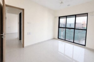 Room in 2 BHK Apartment at Raheja Ridgewood, Goregaon East – for Rent