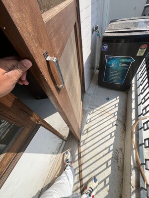 Balcony in 1 BHK Apartment at Chattarpur – for Rent