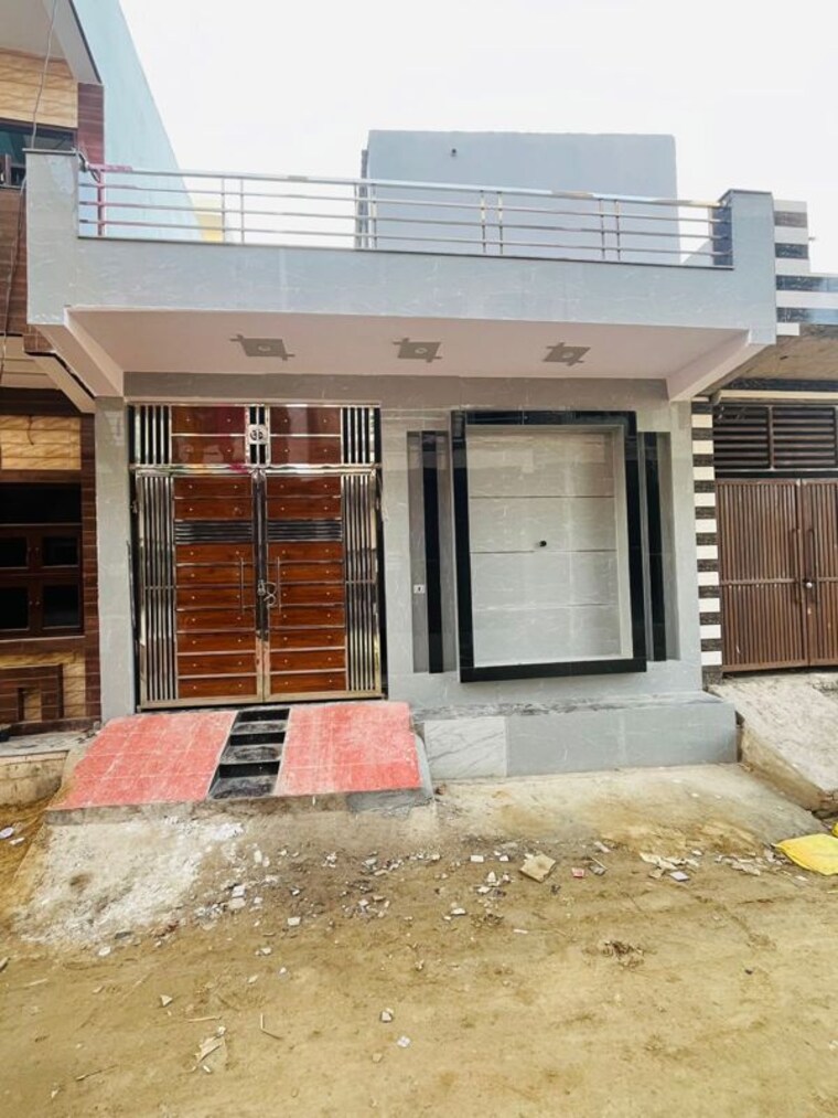 Exterior View, gayatri-enclave-govindpuram 3 Bedroom 95 Sq.Yd. Independent House In Govindpuram Ghaziabad 10284147