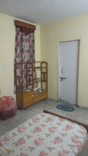 Room in 4 BHK Builder Floor at Gulmohar Park – for Rent