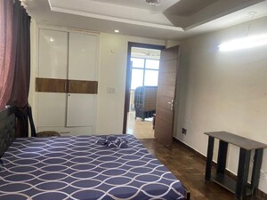 Room in 2.5 BHK Apartment at Migsun Twinz, Eta Ii Greater Noida – for Rent