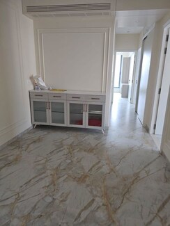3 BHK + Servant Room Apartment For Rent in Hubtown 25 South