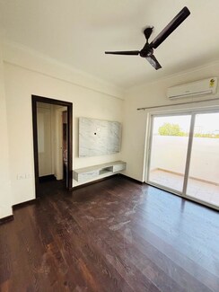 2.5 BHK + Study Room,Basement Apartment For Rent in Shree Vardhman Victoria