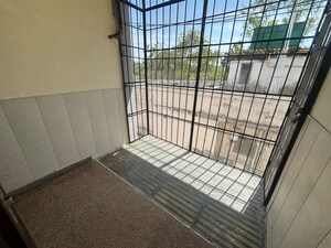 Balcony in 3 BHK Builder Floor at Delhi Cantonment – for Rent