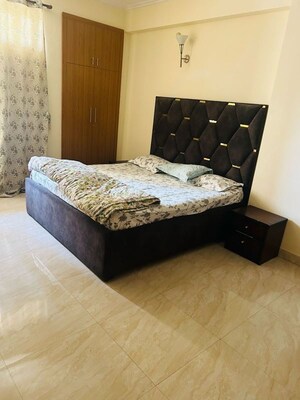 Bedroom in 3 BHK Apartment at Parsvnath Green Ville, Sector 48 – for Rent