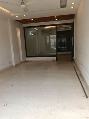 3 BHK Builder Floor For Rent in Delhi Cantonment