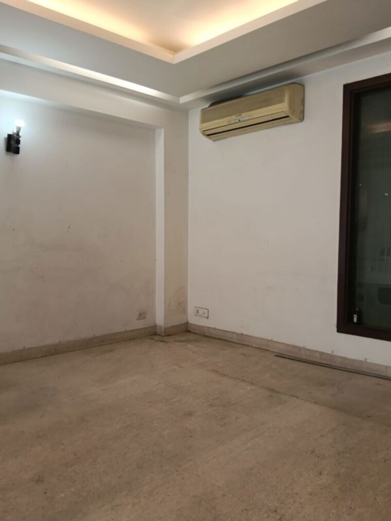 Room, delhi cantonment 3 Bedroom 208 Sq.Yd. Builder Floor In Delhi Cantonment Delhi 10284222