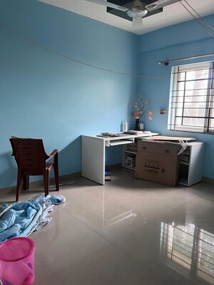 Room in 2 BHK Apartment at Mana Karmel, Sarjapur Road – for Rent