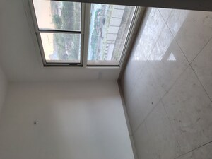 Room in 4 BHK Apartment at Sobha Nesara Block 3, Kothrud – for Sale