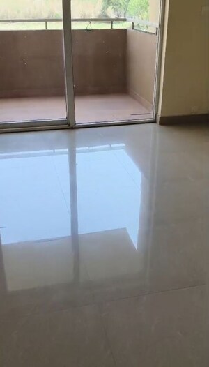 Furnished Amenities in 3 BHK Apartment at Ansal Highland Park, Sector 103 – for Sale