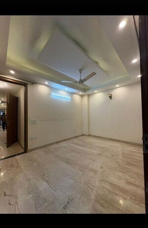 Room in 2 BHK Builder Floor at Malviya Nagar – for Rent