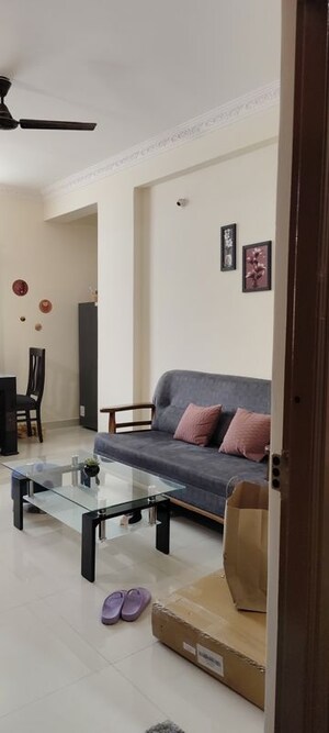 Team Area in 1 BHK Apartment at Halasuru – for Rent