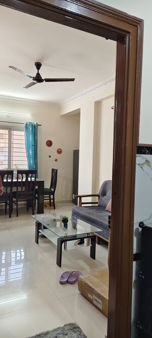 Living Room in 1 BHK Apartment at Halasuru – for Rent