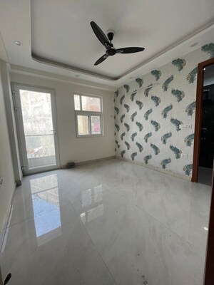 Bedroom in 2 BHK Apartment at Chattarpur – for Rent