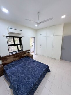 2 BHK + Pooja Room Apartment For Rent in Platinum Upper Juhu