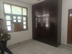 Room in 3 BHK Builder Floor at East Patel Nagar – for Sale