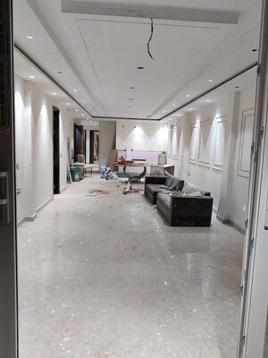 Parking in 4 BHK Builder Floor at Rajouri Garden – for Sale