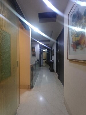 Building Lobby in 3 BHK Builder Floor at Delhi Cantonment – for Rent