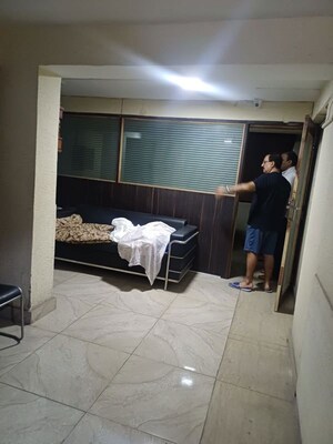 Team Area in 3 BHK Builder Floor at Delhi Cantonment – for Rent