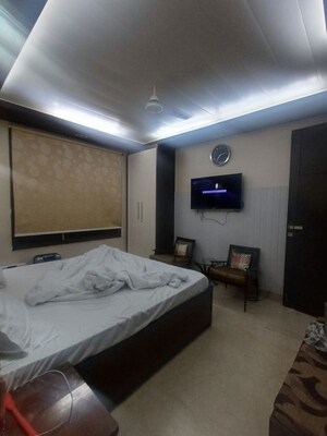 Bedroom in 3 BHK Builder Floor at Delhi Cantonment – for Rent