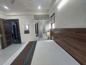 Building Lobby in 1 RK Builder Floor at Greenwood City, Sector 40 – for Rent