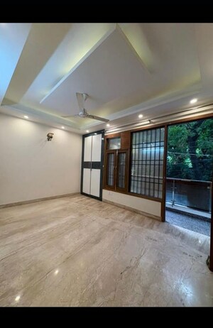 Room in 2 BHK Builder Floor at Malviya Nagar – for Rent