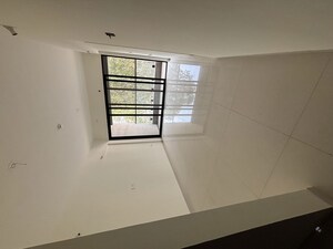 Room in 2 BHK Apartment at Kumar 47 East A, Magarpatta City – for Rent