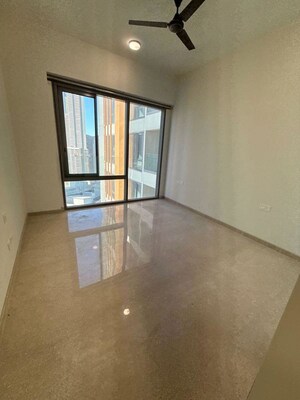 Room in 3 BHK Apartment at Piramal Mahalaxmi Central Tower, Mahalaxmi – for Rent