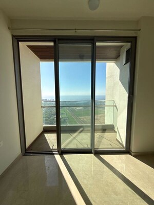 Building Lobby in 3 BHK Apartment at Piramal Mahalaxmi Central Tower, Mahalaxmi – for Rent