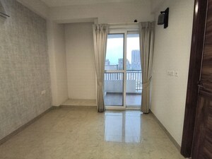Room in 3 BHK Apartment at Civitech Strings, Sector 12 Greater Noida – for Sale