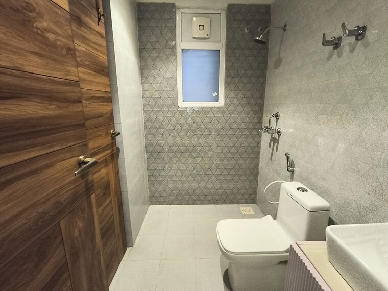 Bathroom, civitech-strings 3 Bedroom 1270 Sq.Ft. Apartment In Sector 12 Greater Noida Greater Noida 10274581