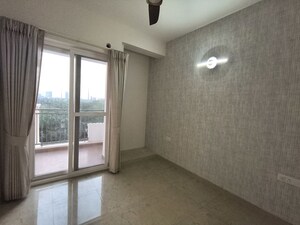 Room in 3 BHK Apartment at Civitech Strings, Sector 12 Greater Noida – for Sale