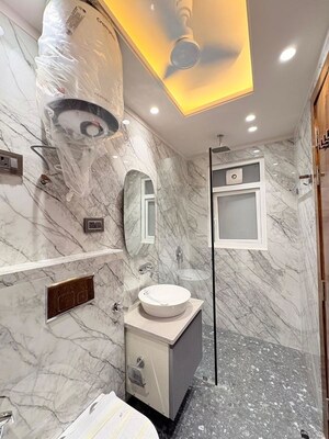 Bathroom in 3 BHK Builder Floor at Lajpat Nagar 4 – for Rent