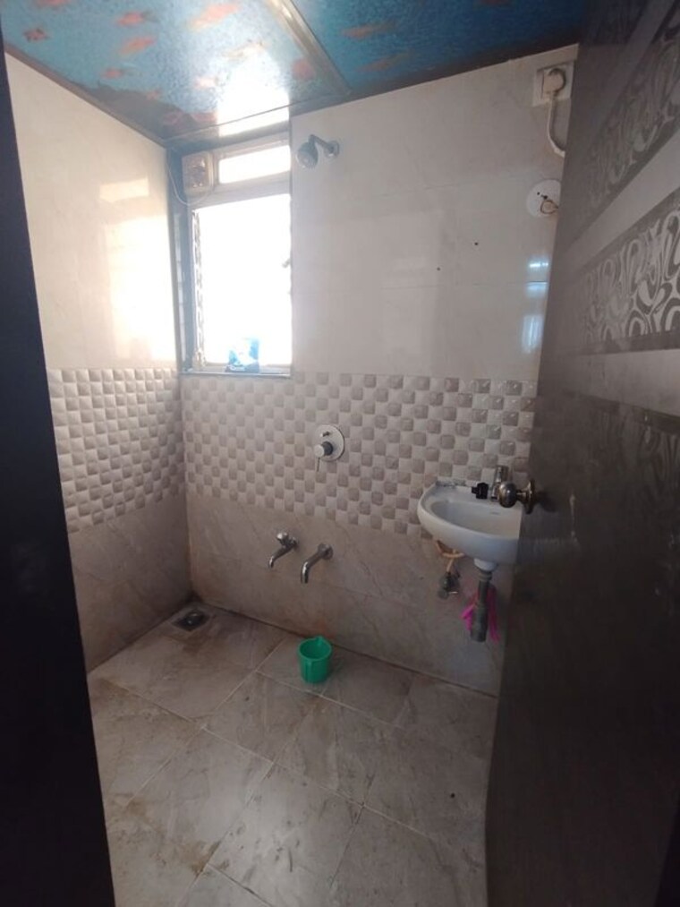 Bathroom, cosmos-orchid 1 Bedroom 450 Sq.Ft. Apartment In Ghodbunder Road Thane 10284390