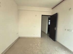 Room in 3 BHK Apartment at Apex Alphabet, Tech Zone 4 Greater Noida – for Sale