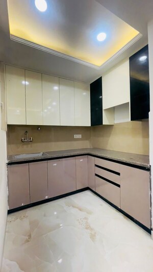 Kitchen in 2 BHK Builder Floor at Sushant Lok Iii – for Rent