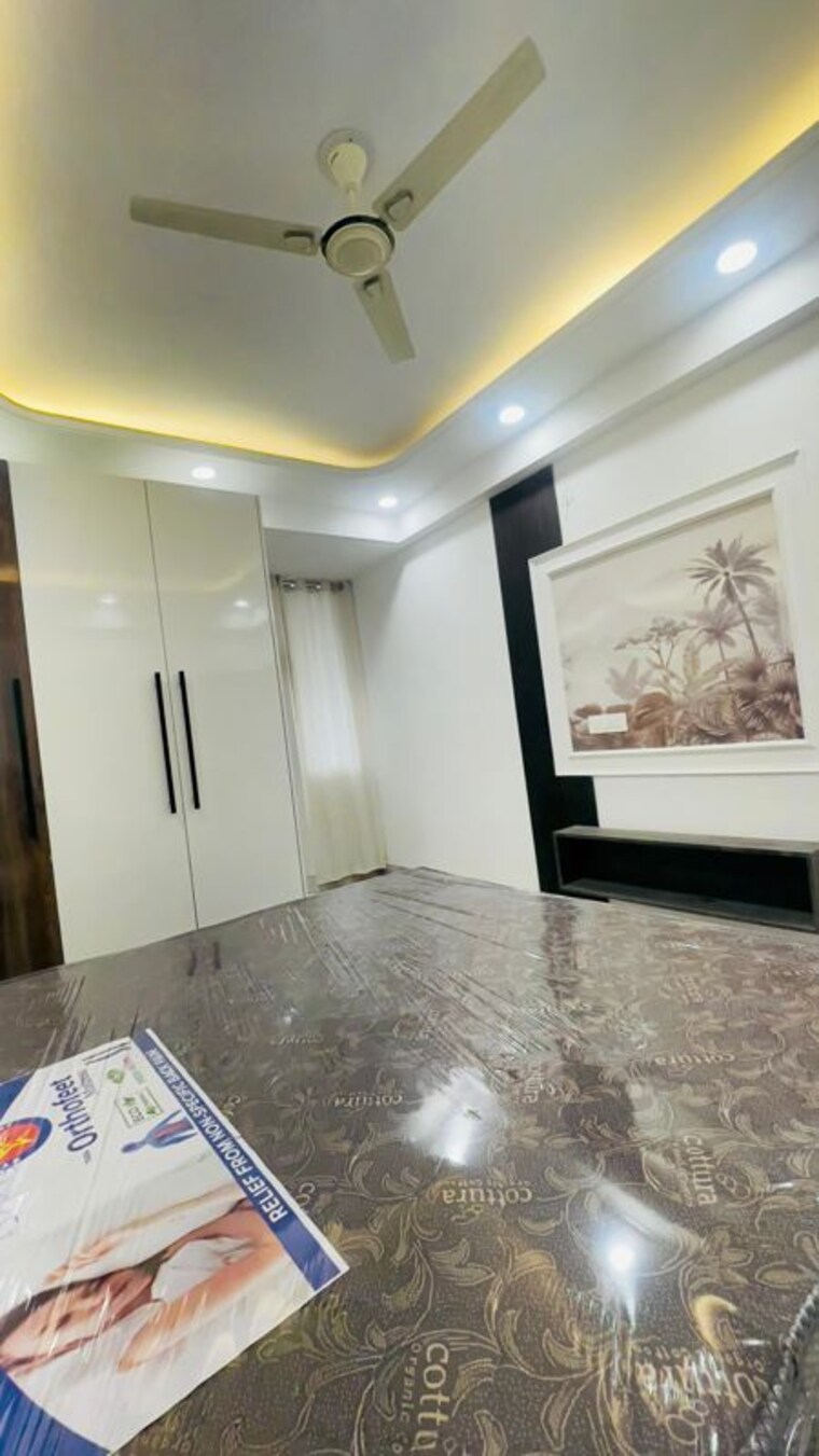 Room, sector 42 1 Bedroom 850 Sq.Ft. Builder Floor In Sector 42 Gurgaon 10284423