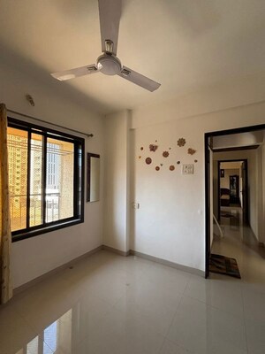Room in  Apartment at Agarwal And Doshi Complex, Vasai West – for Rent
