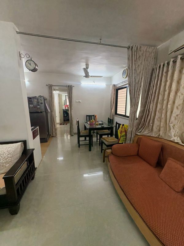 1 BHK Apartment For Rent in Agarwal And Doshi Complex