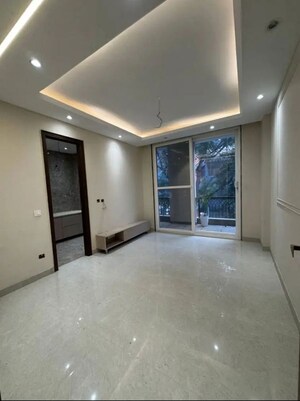 Room in 3 BHK Builder Floor at Palm Residency Chhatarpur, Chattarpur – for Sale