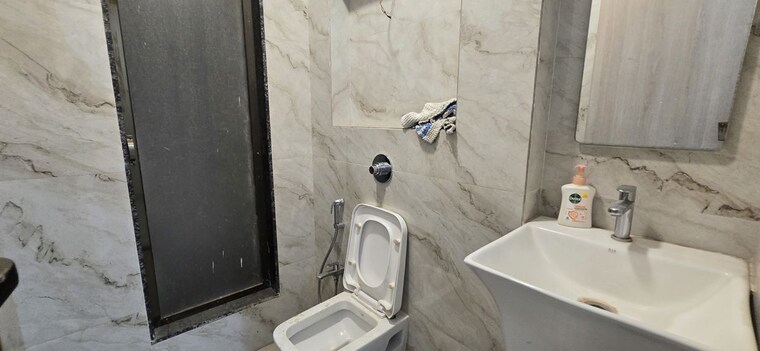 Bathroom, avishiv-shanti-niketan 2 Bedroom 750 Sq.Ft. Apartment In Chembur Mumbai 10284486