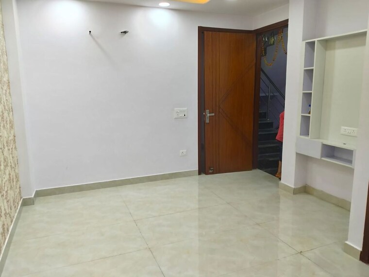 Room, govindpuri 3 Bedroom 906 Sq.Ft. Builder Floor In Govindpuri Delhi 10284598